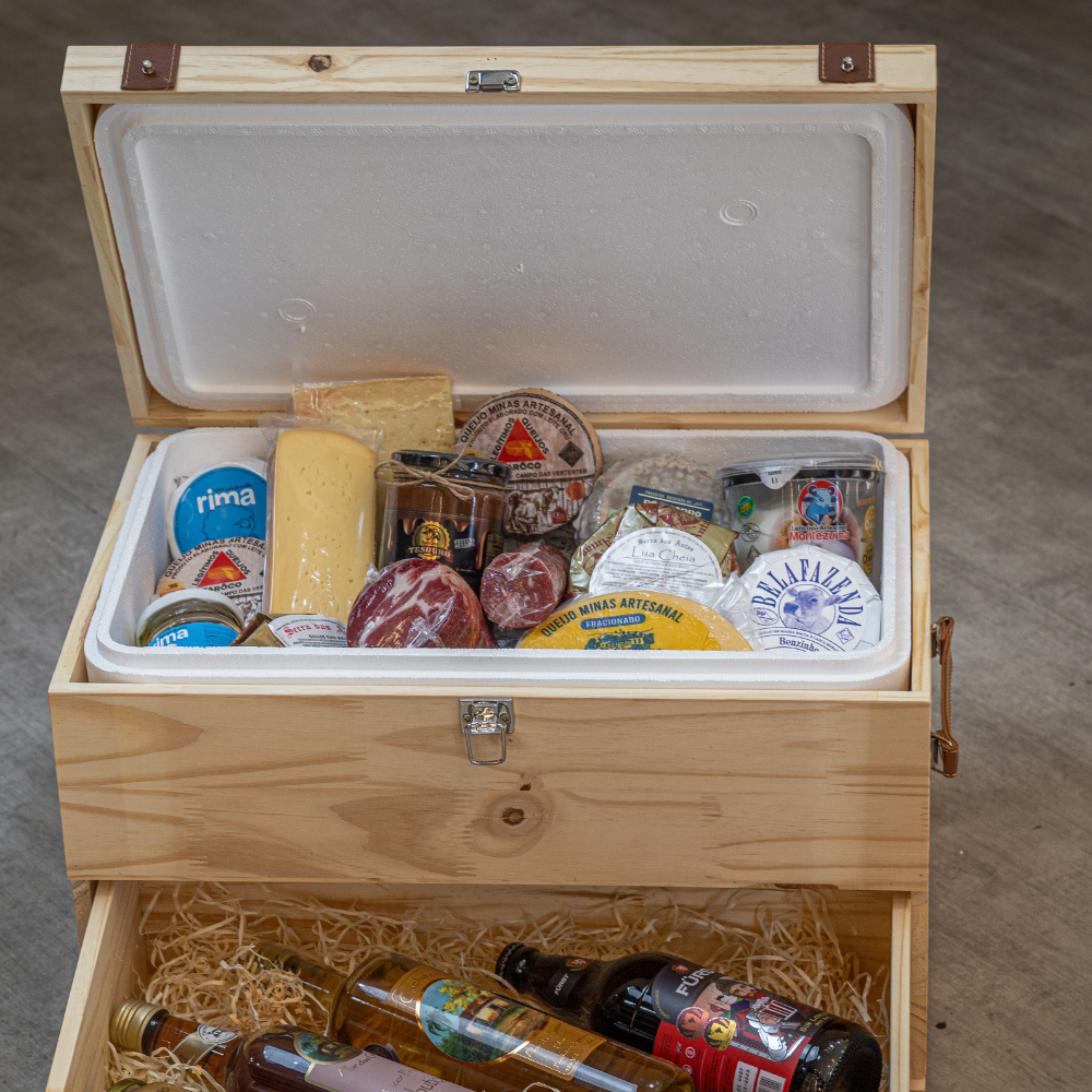Kit Best Seller - 11 Tipos de Queijos + Vinho Malbec Brinde